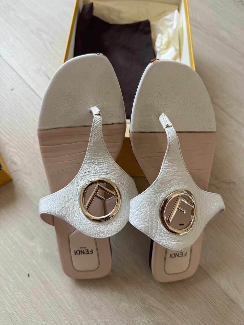 Fendi White Leather Gold Logo Thong Sandals